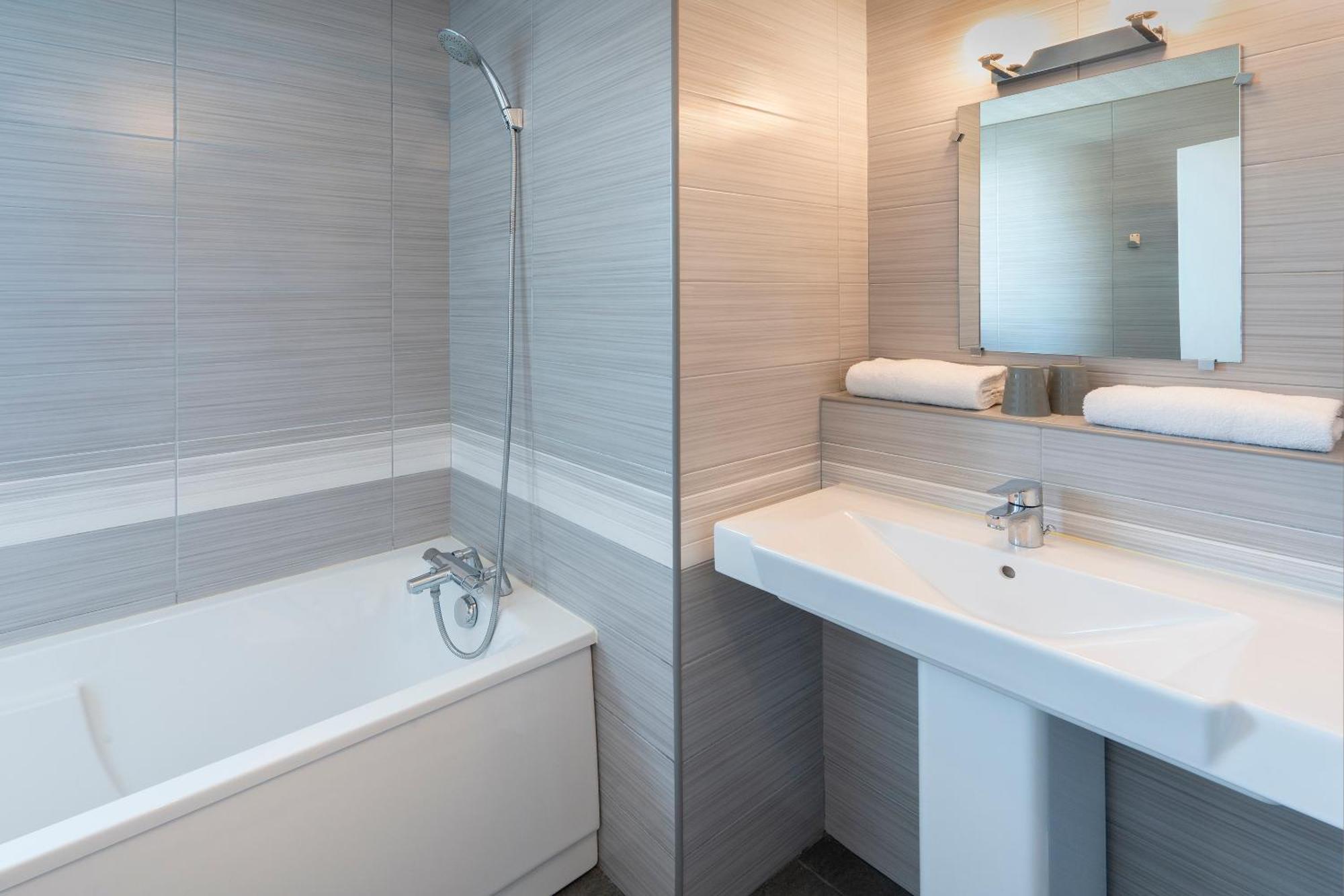Sure By Western Hotel 3*
